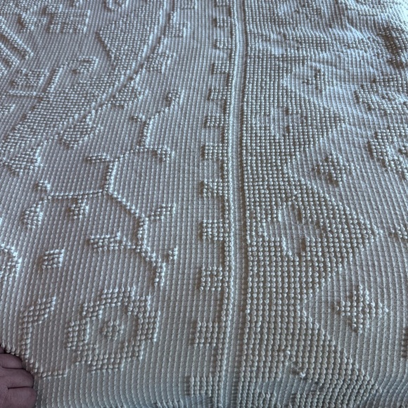 Vintage Fieldcrest Chenille Hobnail Bedspread Fringe Edges Edge Off White Cream - Picture 6 of 12